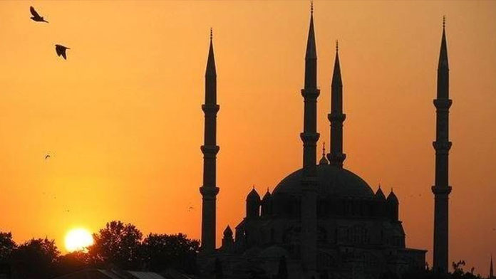 Ümmet Notları  Üç Kıta Ve Üç Ezan Mütalaası “Ezan İslam’ın İstiklal Vesikasıdır”