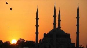 Ümmet Notları Üç Kıta Ve Üç Ezan Mütalaası “Ezan İslam’ın İstiklal Vesikasıdır” Ümmet Notları Üç Kıta Ve Üç Ezan Mütalaası “Ezan İslam’ın İstiklal Vesikasıdır”